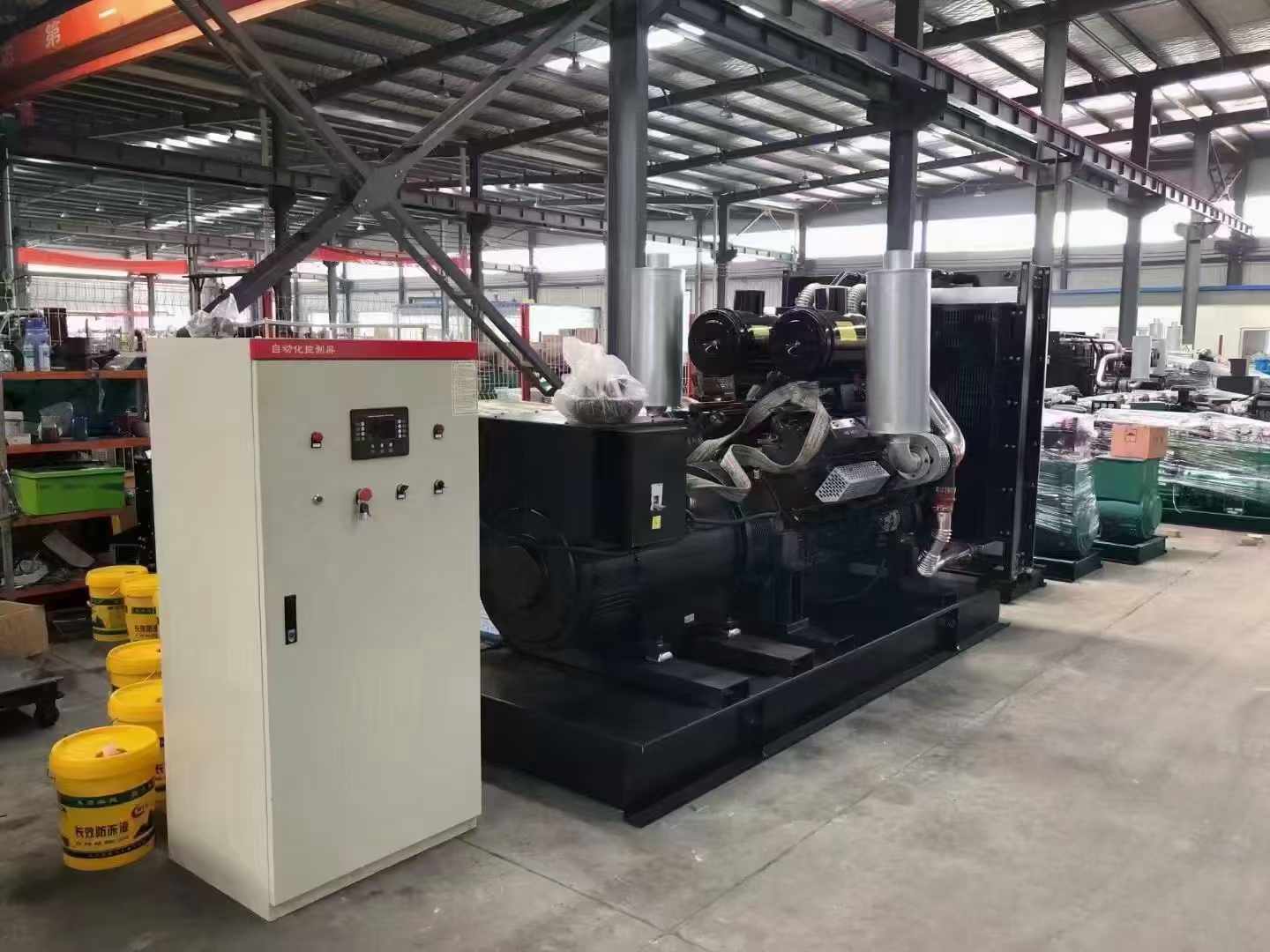 梁园柴油发电机运行时的噪音和振动水平如何?
